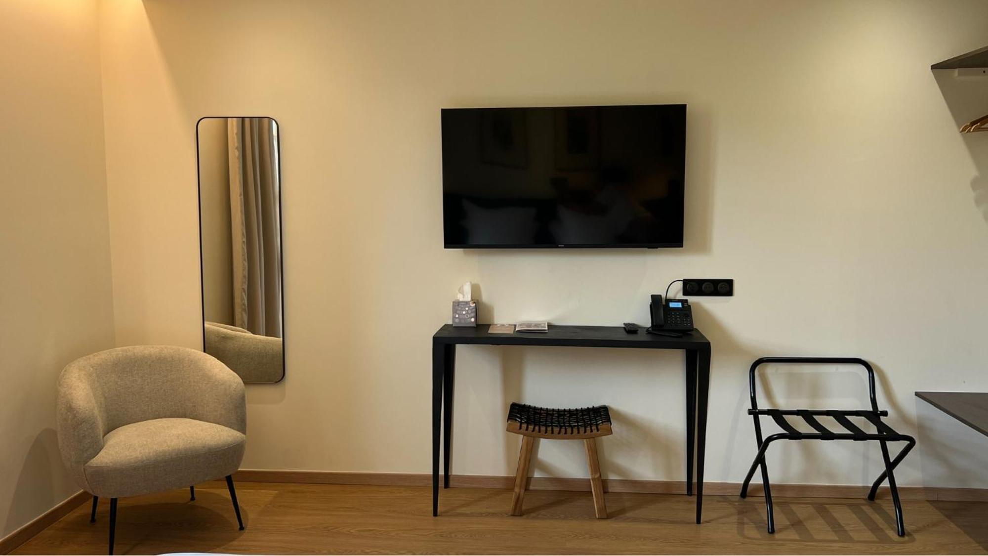 Soko Hotels-Pont Du Gard Ремулан Екстериор снимка