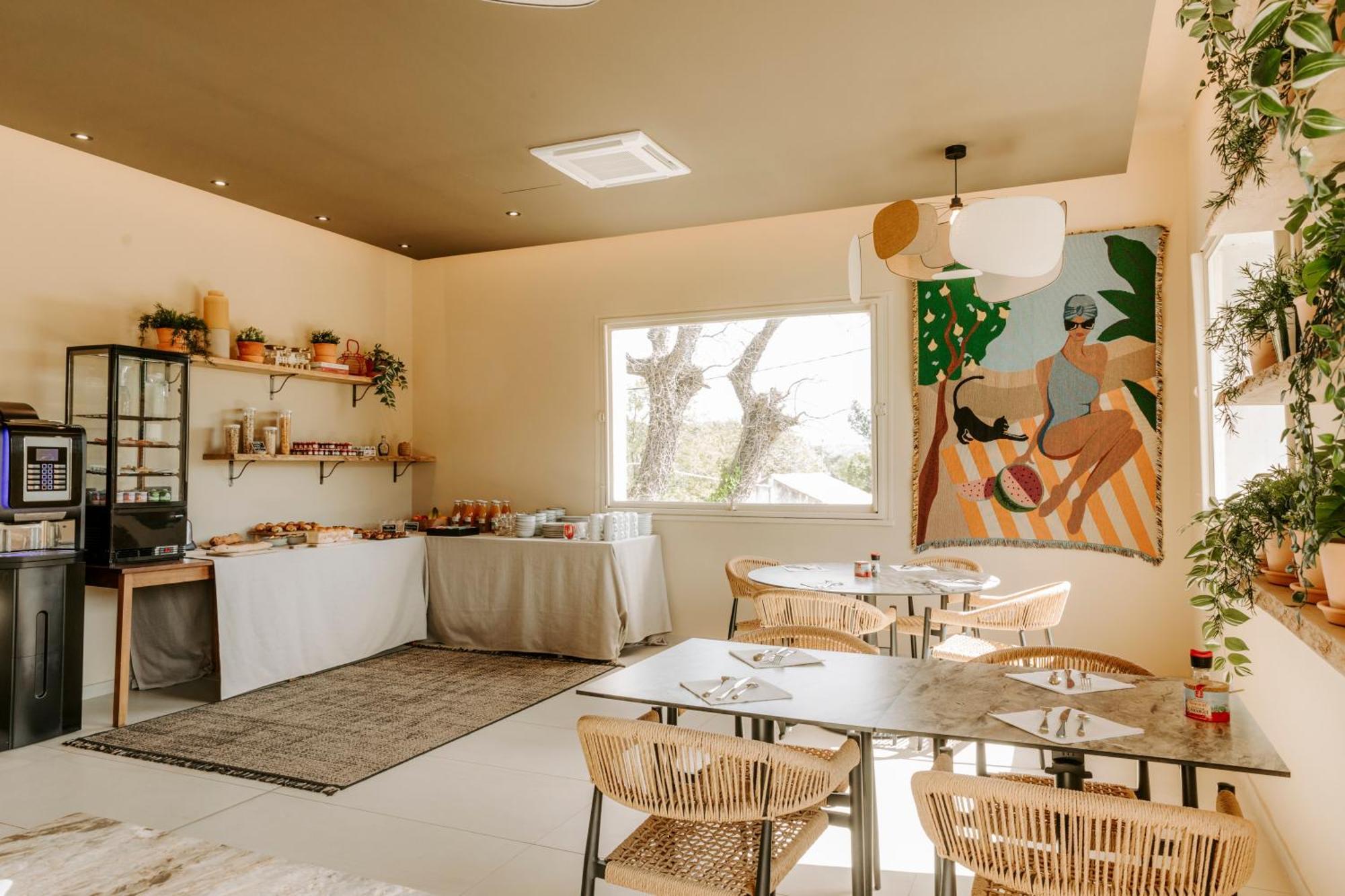 Soko Hotels-Pont Du Gard Ремулан Екстериор снимка